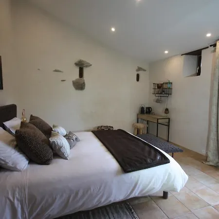 Le Nichoir Guest house